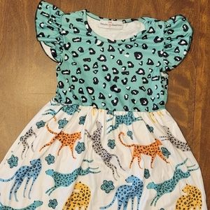 Kids clothing